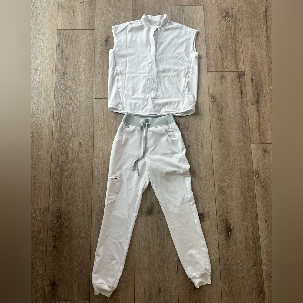 Figs Optic White Scrub Set - XXS Top, XXS Bottom